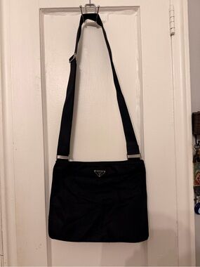 Authentic Prada Black Tessuto Nylon Messenger Crossbody Bag Italy